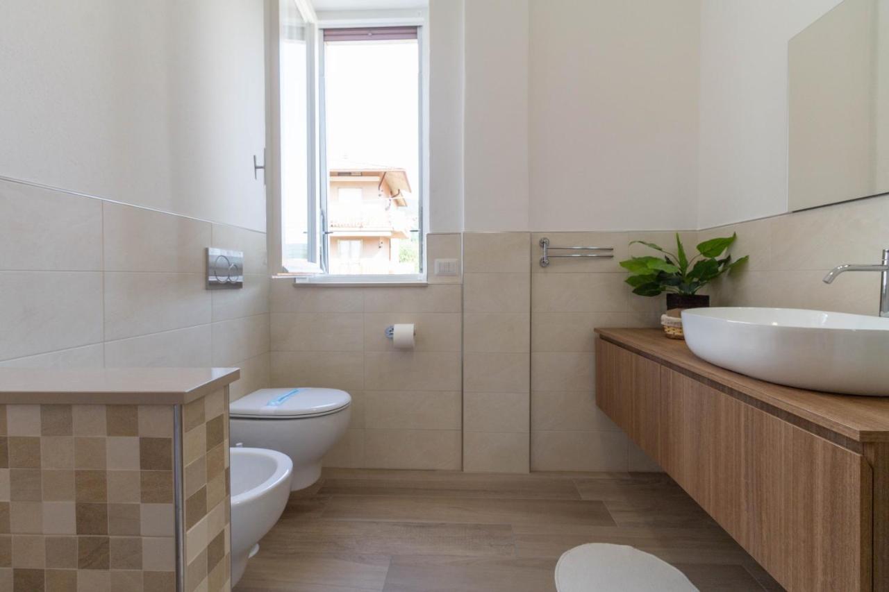 Mamma Ciccia Holiday Home - Casa Imperia مانديلو ديل لاريو المظهر الخارجي الصورة